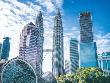 Petronas Twin Tower Kuala Lumpur Convention Centre KLCC scenery from Saloma Bridge